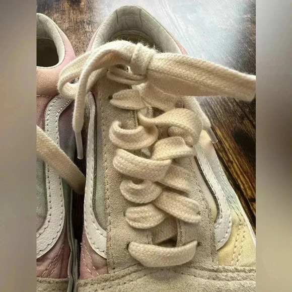 VANS | Women’s Old Skool Aura Shift sneakers. Size: 6.0 - Picture 8 of 16